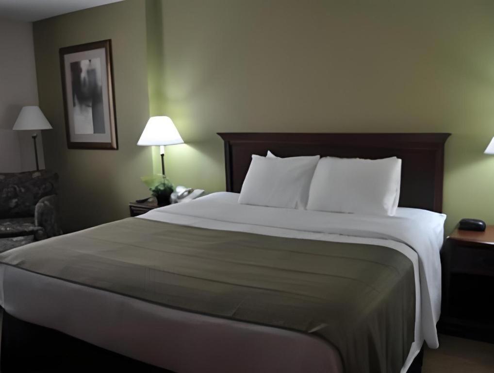 Garden Plaza Hotel Saddle Brook Extérieur photo