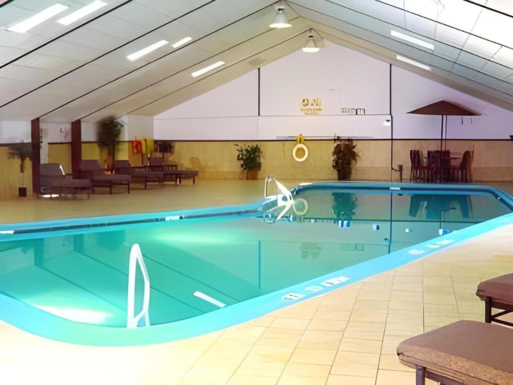 Garden Plaza Hotel Saddle Brook Extérieur photo