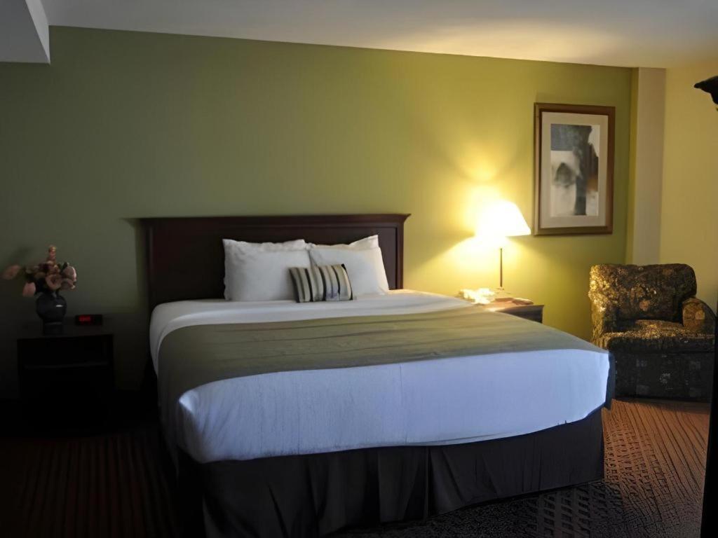 Garden Plaza Hotel Saddle Brook Extérieur photo