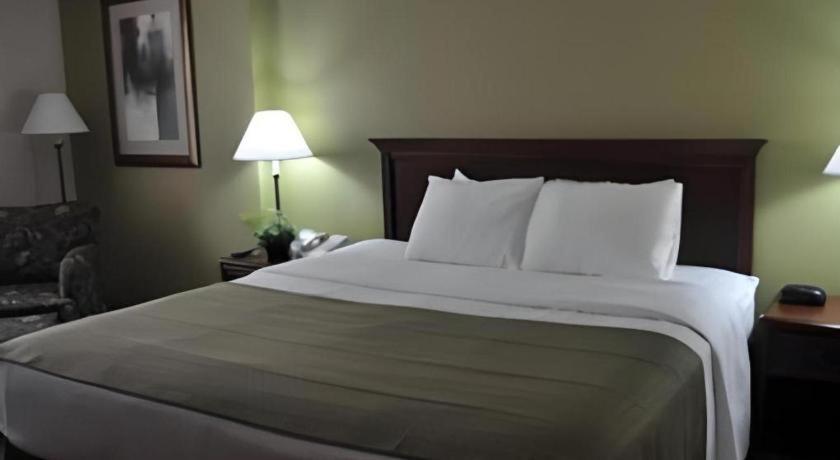 Garden Plaza Hotel Saddle Brook Extérieur photo
