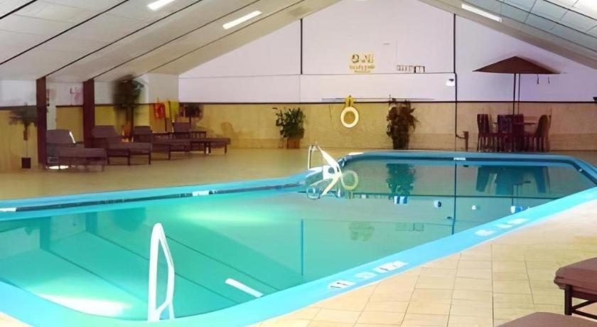 Garden Plaza Hotel Saddle Brook Extérieur photo