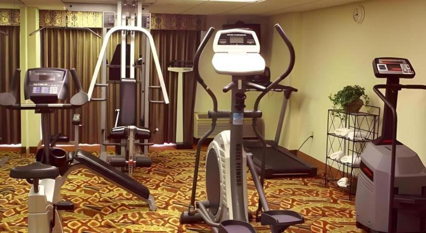 Garden Plaza Hotel Saddle Brook Extérieur photo