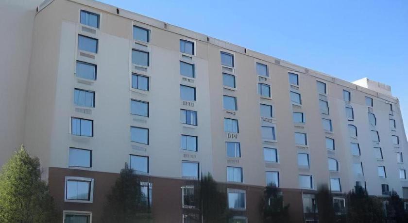 Garden Plaza Hotel Saddle Brook Extérieur photo