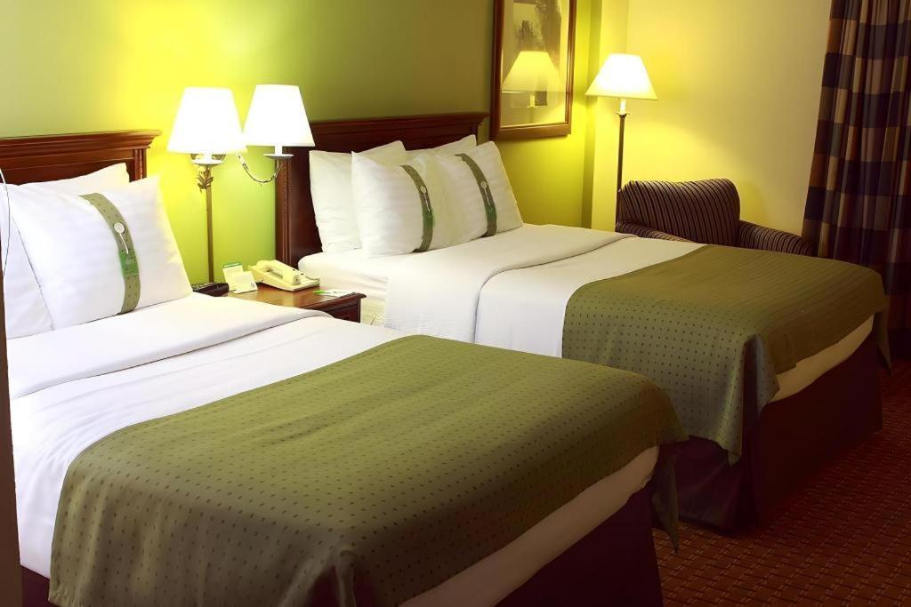 Garden Plaza Hotel Saddle Brook Extérieur photo
