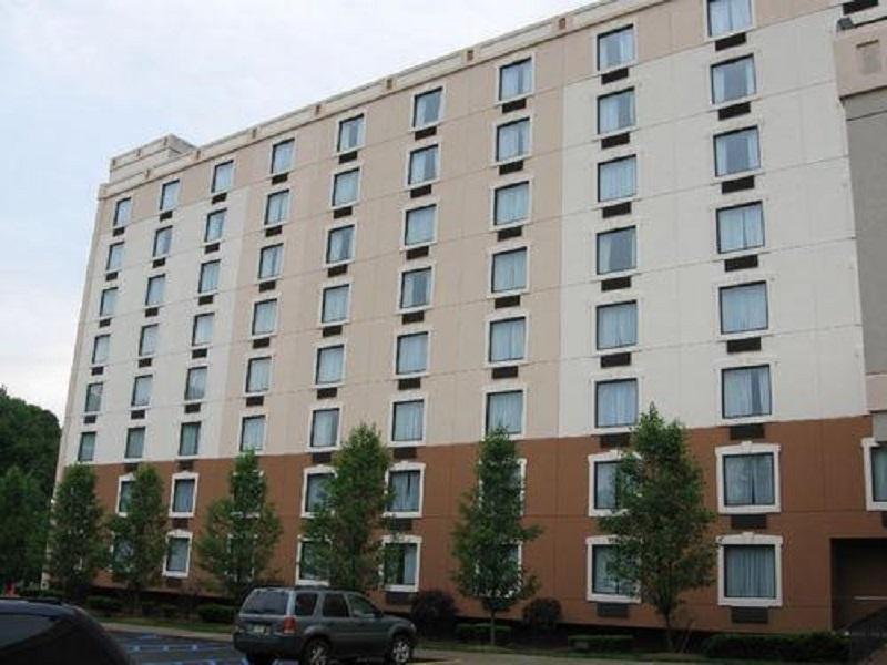 Garden Plaza Hotel Saddle Brook Extérieur photo